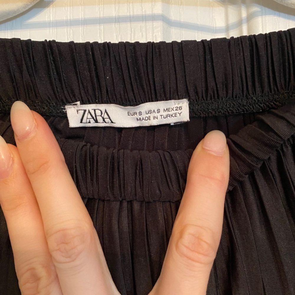 Zara two piece set - Picture 2 of 7